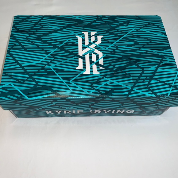 [SOLD] NWT Nike Kyrie S1 Hybrid “What The”. - Picture 7 of 7